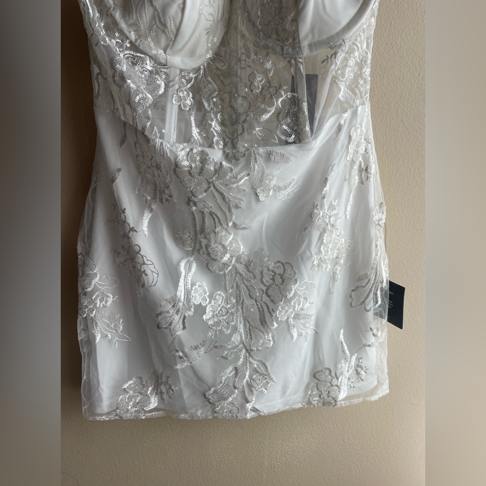 New Lulus Unreal Date White Sequin Embroidered Strapless Mini Dress Size Large - Picture 7 of 13